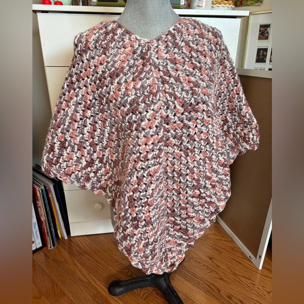 Chunky Knit Blanket in Pink and Gray